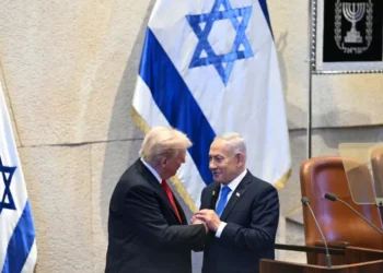 Trump pede a presidente de Israel que conceda indulto a Netanyahu, julgado por corrupção