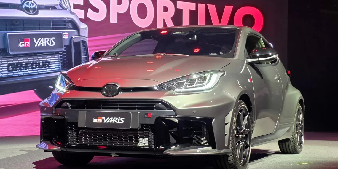 Toyota GR Yaris chega ao Brasil em 2026 com 300 cv de potência