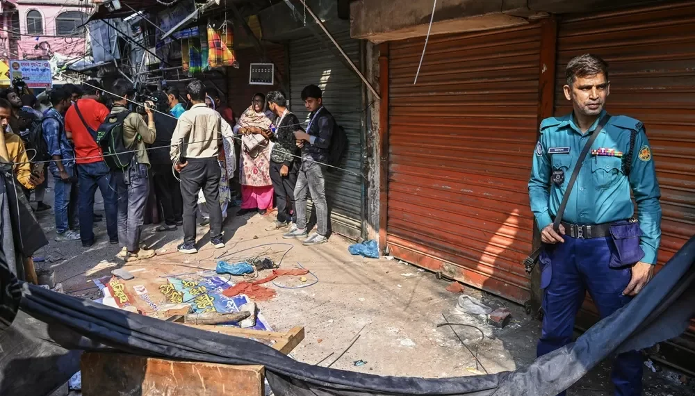 Sobe para nove número de mortos em terremoto no Bangladesh