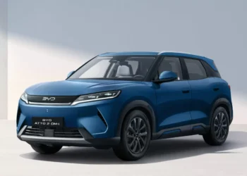 BYD abandona telas giratórias para priorizar Apple CarPlay e Android Auto