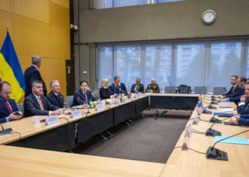 EUA e Ucrânia discutem plano de Trump para terminar a guerra