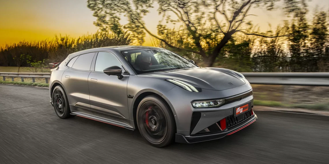 China quer limitar o tempo de 0 a 100 km/h dos carros; entenda