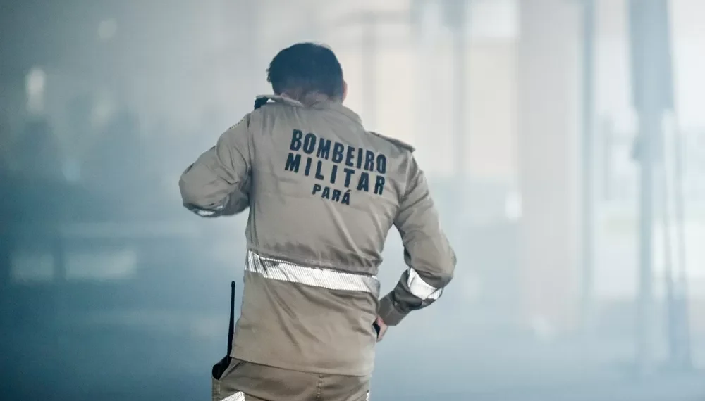 Mídia internacional destaca caos após incêndio na COP30