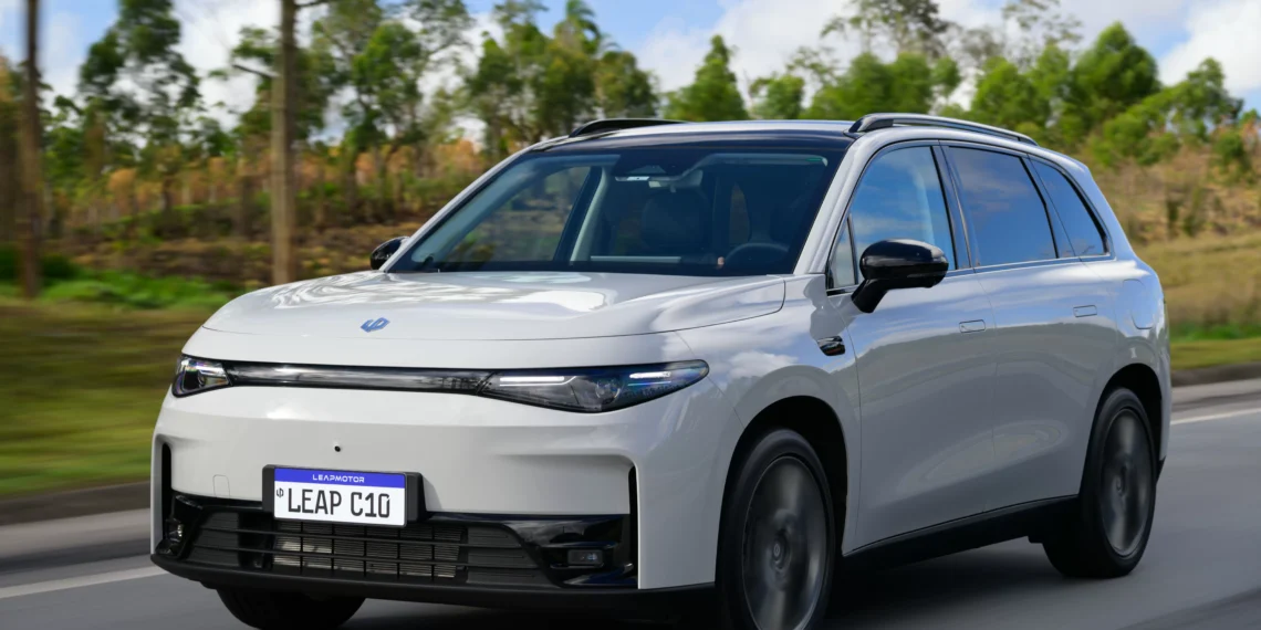 Leapmotor estreia no Brasil com SUVs elétricos e híbridos mais baratos que BYD; veja preços