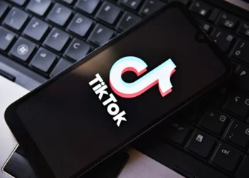 TikTok assina acordo para vender operação nos EUA a investidores