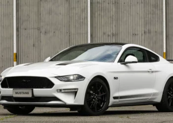 Ford anuncia recall para Fusion e Mustang no Brasil, mas reparo vai demorar meses