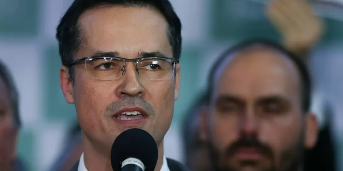 Deltan paga indenização a Lula por PowerPoint da Lava Jato