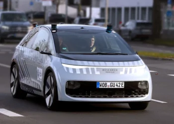 Volkswagen desenvolve carro autonomo para que o passageiro ‘não toque em nada’