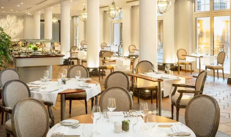 Restauração e hotelaria acordam aumentos salariais médios de 5% para 2026