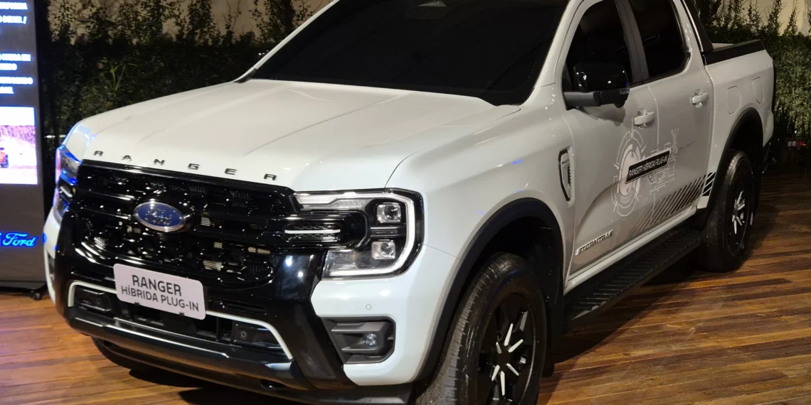 Ford Ranger terá duas novas carrocerias, versão híbrida plug-in e SUV até 2027