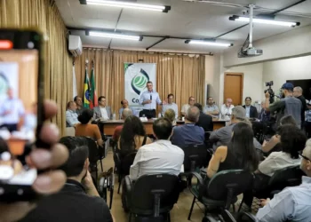 Conab anuncia R$ 106 milhões para compra emergencial de leite em pó e apoio a produtores