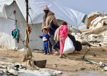 Situação humanitária em Gaza continua ‘catastrófica’, afirmam dez países em declaração conjunta