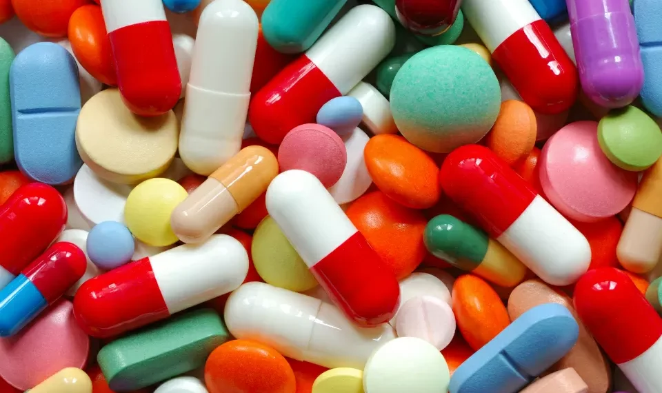 EUA e Reino Unido chegam a acordo para isenção de tarifas no setor farmacêutico