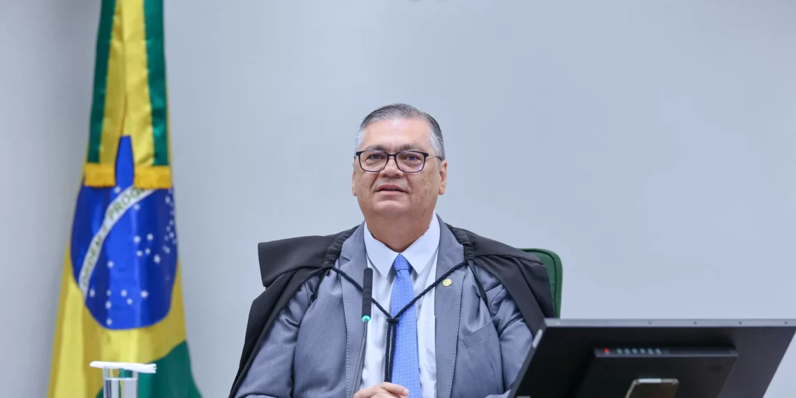 Dino suspende manobra do Congresso para retomar emendas do orçamento secreto