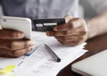 Quase um terço da indústria busca financiamento de longo prazo para manter operações