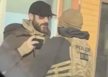 Governo dos EUA afasta dois agentes de imigração que mataram cidadão americano