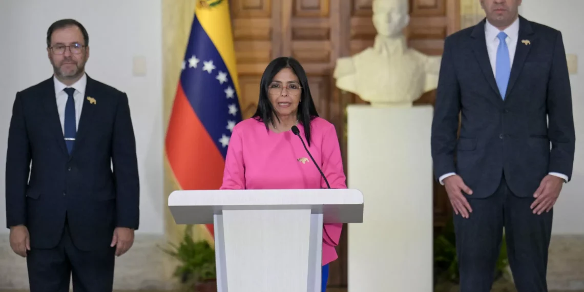 Suprema Corte da Venezuela determina que vice Delcy Rodríguez assuma presidência interinamente após sequestro de Maduro