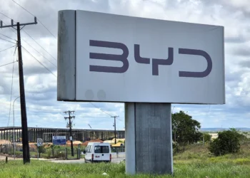 BYD e empreiteiras fazem acordo de R$ 40 milhões em caso de trabalho escravo