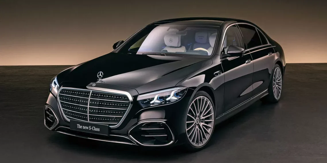 Mercedes-Benz Classe S 2026 se renova com V8 de 537 cv e sem volante touch