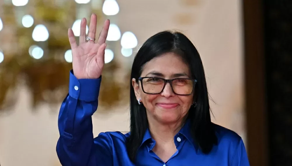 Venezuela ‘se abre a um novo momento político’, diz Delcy Rodríguez