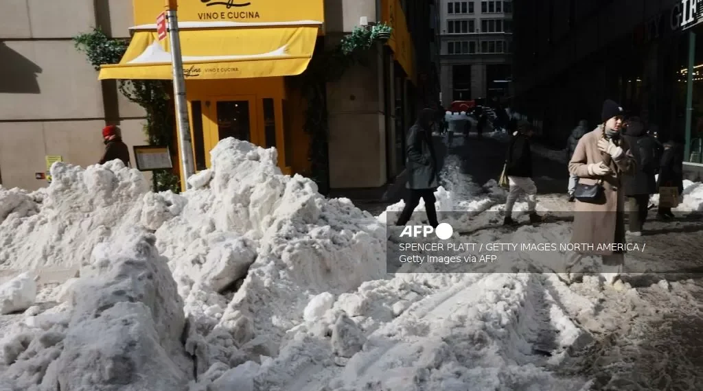 Onda de frio que deixou 30 mortos nos EUA é evidência da crise climática, alerta meteorologista