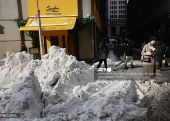 Onda de frio que deixou 30 mortos nos EUA é evidência da crise climática, alerta meteorologista