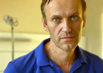 Porta-voz da Rússia nega alegações de envenenamento de Navalny, opositor de Putin