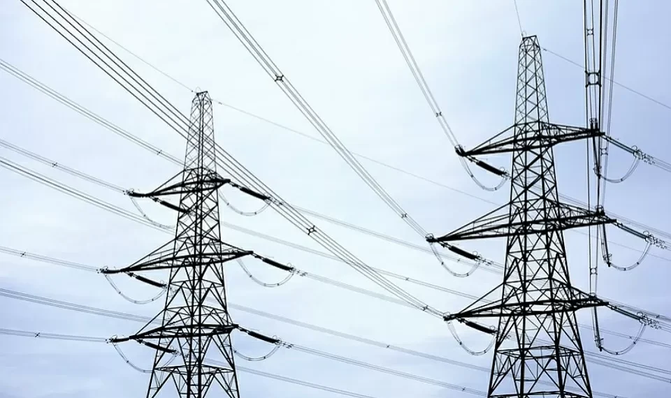 Setor da energia registou mais de 5.400 queixas em 2025 e expõem fragilidade na rede elétrica