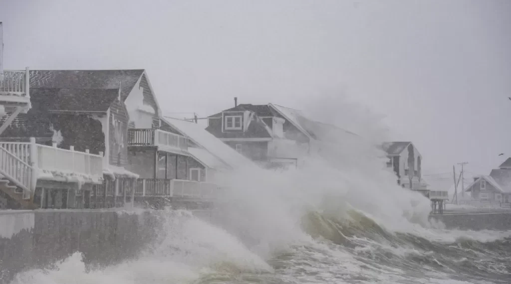 Nova York impõe toque de recolher diante da chegada de tempestade