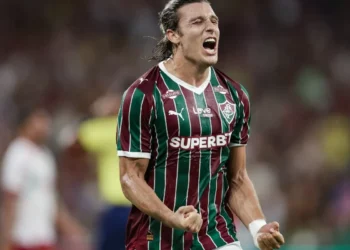 Fluminense supera Bangu e pega Vasco na semi do Campeonato Carioca