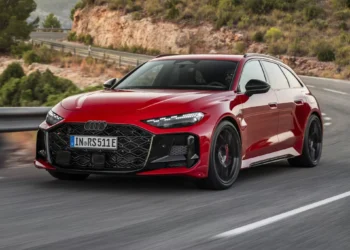 Novo Audi RS5 tem 639 cv e é o primeiro esportivo híbrido plug-in da marca