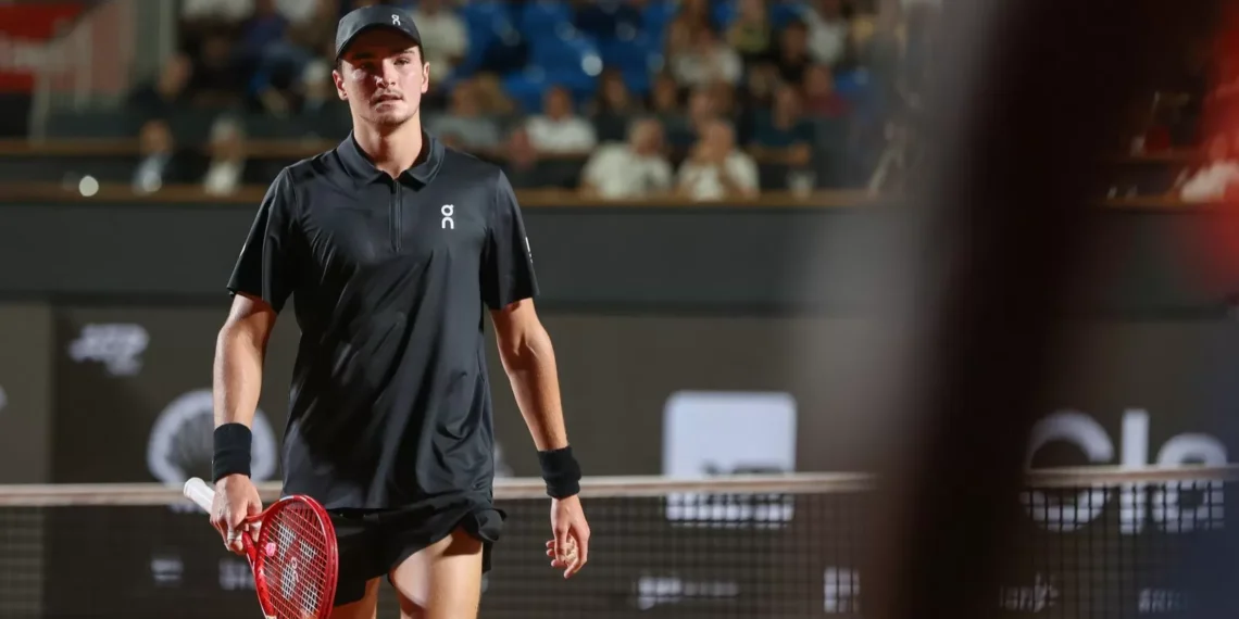 Rio Open: João Fonseca mira final nas duplas após queda em simples